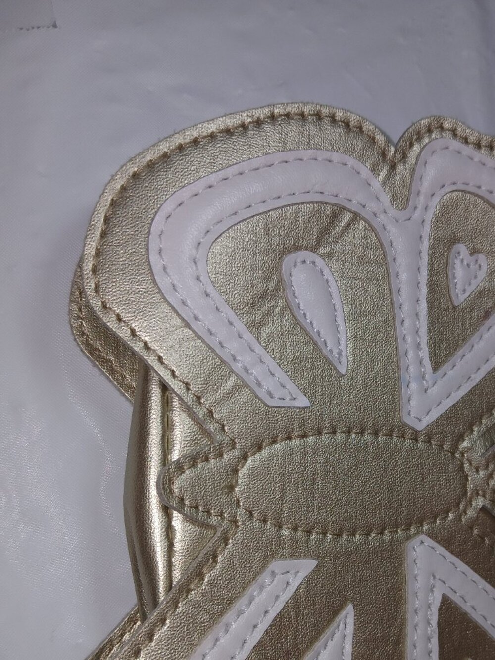 Butterfly purse, light gold & white with hearts, kitchy and FUN